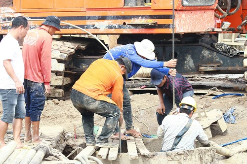 Vụ bé Hạo Nam gặp nạn: Mời tổ chuyên gia Nhật Bản đến hỗ trợ rút cọc bê tông