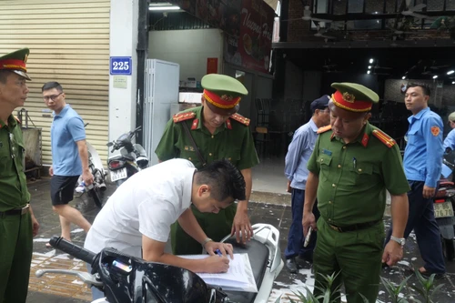 Công an phường Bạch Mai nhanh chóng bắt tay vào nhiệm vụ theo mô hình chính quyền hai cấp