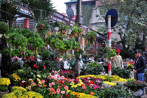 Tìm lại nét xưa trong chợ phiên Hà Nội