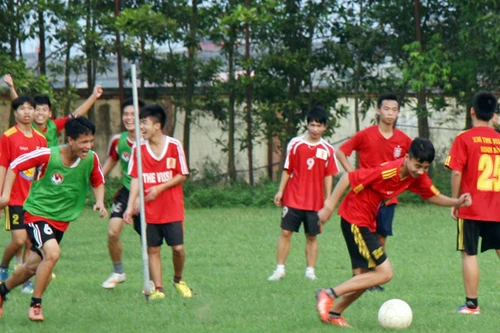 Bóng đá Ninh Bình chính thức giải tán: Hàng loạt cầu thủ trẻ kêu cứu