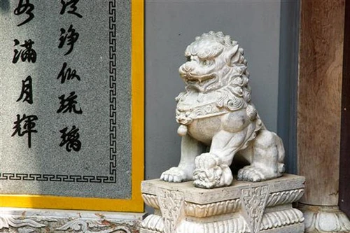 Kiên quyết tẩy chay đồ thờ cúng lạ