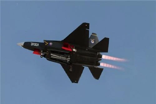 Trung Quốc sẽ sản xuất hàng loạt tiêm kích tàng hình J-31 trong vòng 5 năm tới?