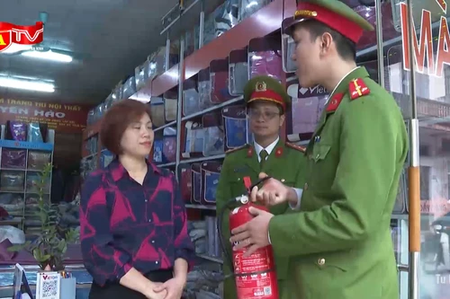 Kiểm tra phát hiện nguy cơ mất an toàn PCCC tại các cơ sở kinh doanh ở ngoại thành