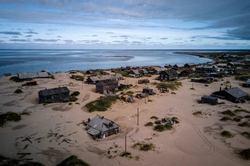 Kỳ lạ, ngôi làng biến mất vào ban đêm và chỉ xuất hiện ban ngày