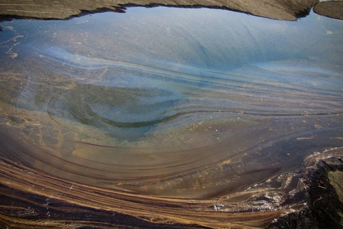 Hồ kỳ lạ chứa thứ đặc biệt mà nhiều quốc gia muốn sở hữu