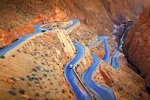 Ấn tượng cung đường ngoạn mục nhất trên thế giới 