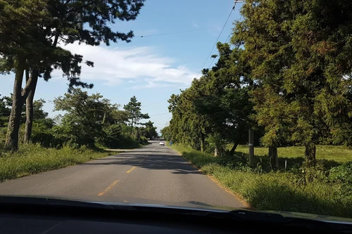 Đoạn đường “ma quái” đi ngược với quy luật tự nhiên