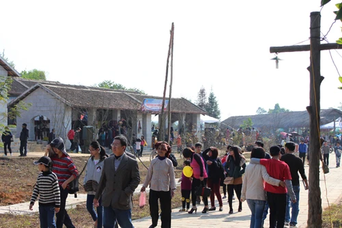 Đi chợ quê tại Hà Nội