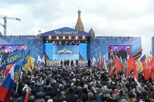 EU cần vận động Ukraine từ bỏ Crimea để tránh cuộc "Chiến tranh lạnh mới"