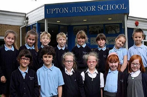 7 cặp song sinh nhập học cùng ngày, vào cùng một trường