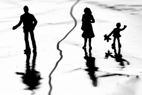 Xóa tên trong giấy khai sinh vì vợ ngoại tình