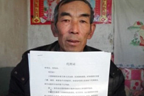 Lão nông tự học luật thắng kiện tập đoàn gây ô nhiễm