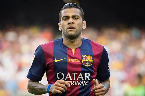 "Sao" Barca hưởng lương khủng nếu tới Trung Quốc thi đấu