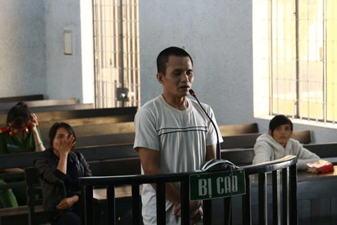 Đắk Lắk: Cha đồi bại, hiếp dâm con gái ruột suốt 2 năm trời