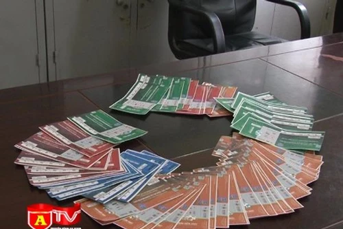 CAQ Nam Từ Liêm bắt nhóm đối tượng phe vé