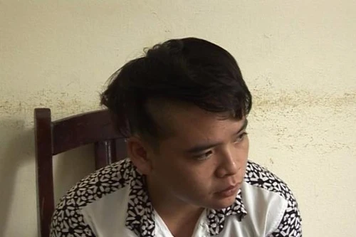 Sử dụng xe vừa cướp để đi chơi