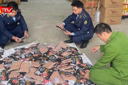 Hà Nội: Xử phạt 4 cơ sở kinh doanh thực phẩm, mỹ phẩm nhập lậu