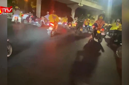 Xử lý nghiêm vụ 100 xe ôm công nghệ tụ tập gây rối trong đêm
