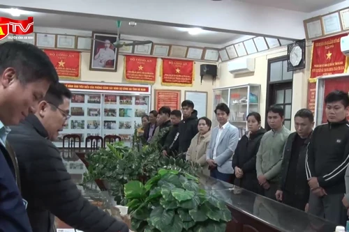 Thủ đoạn tinh vi của đường dây làm giả bằng cấp, giấy tờ có hơn 50.000 trường hợp đặt mua hàng