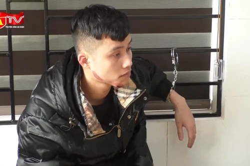 Xóa ổ nhóm “bán lẻ” ma túy, phát hiện đối tượng có 2 lệnh truy nã 