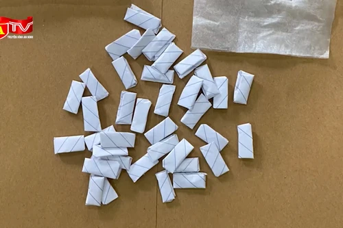 Từ vụ tổ chức sử dụng trái phép chất ma túy ở chân đê, truy xét ra "đại lý" cung cấp