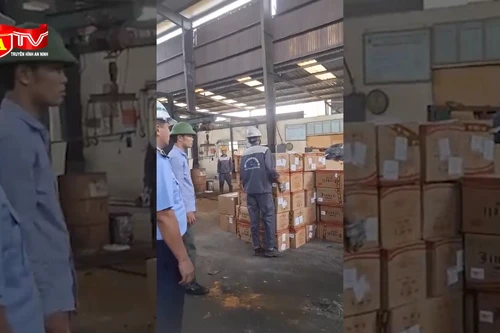 Phát hiện hơn 3.700 hộp bánh, kẹo không rõ xuất xứ 