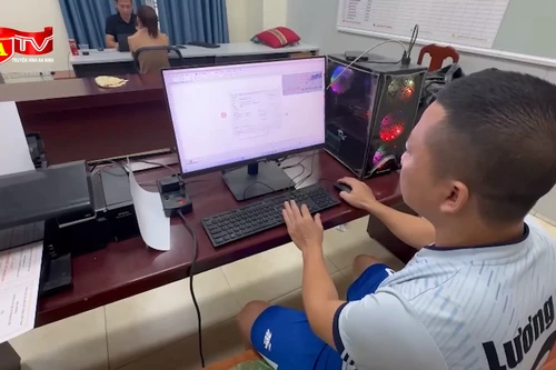 Làm giấy tờ giả: Đừng bất chấp để vướng vòng lao lý