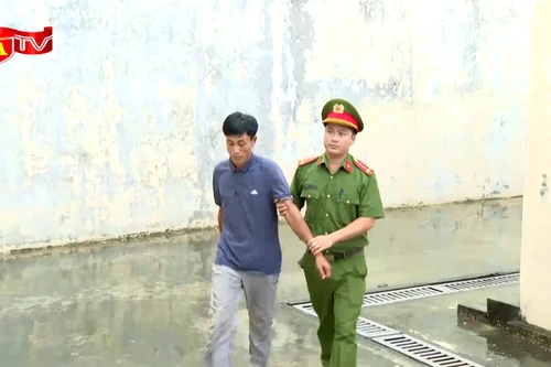 Bắt đối tượng dạo xe trên phố, chuyên cướp giật tài sản của người đi đường