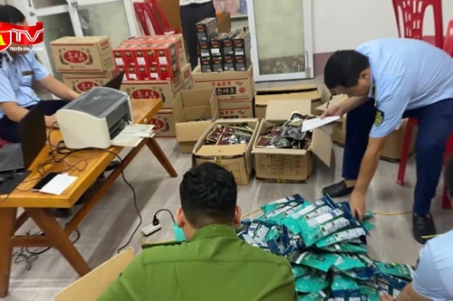 Tạm giữ gần 500 sản phẩm thực phẩm "hot" của Hàn Quốc là hàng nhập lậu