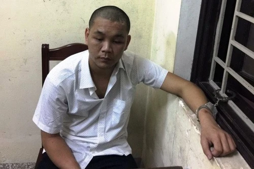 Nghỉ ở khách sạn, bị kẻ gian lẻn vào "nẫng" gần 1 tỷ đồng