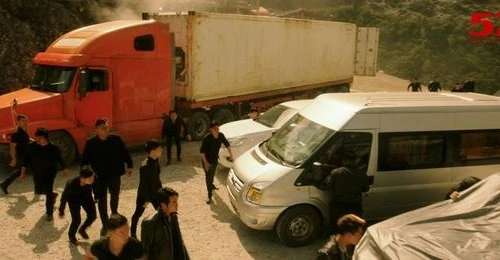 Phim hành động "578" tiết lộ cảnh "đại chiến container" bên bờ vực thẳm