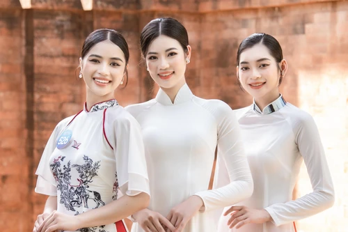 Top 38 "Miss World Vietnam 2022" khoe sắc trước thềm vòng chung kết