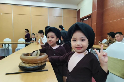 40 nghệ sĩ hát xẩm cả nước về Hà Nội để "tầm sư học đạo"