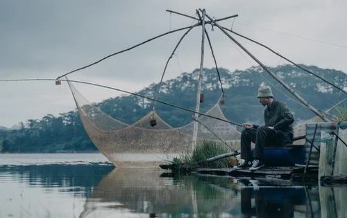 Đen Vâu lại được cư dân mạng réo tên, cho là đoán "trúng tủ" đề Văn 2022