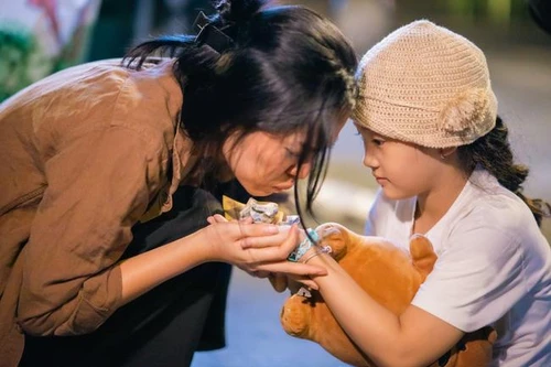 Nhạc sĩ “Nhật ký của mẹ” gây "sốt" khi viết ca khúc mới về tình mẫu tử