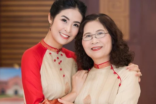 Ngọc Hân thiết kế áo dài Việt Nam từ chất liệu trang phục truyền thống Ấn Độ