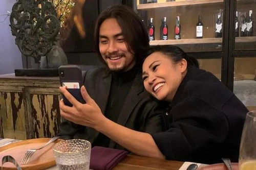 Phương Thanh bị chỉ trích vì U50 vẫn dùng chiêu trò tình cảm để PR 