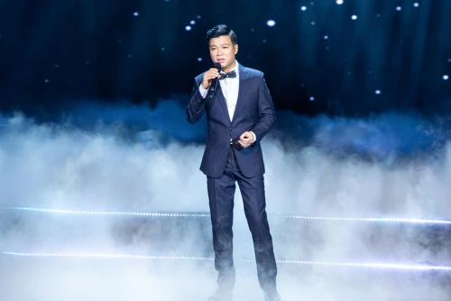 Vũ Thắng Lợi xúc động kể về quãng thời gian làm ở quán cafe, xin lên hát lúc rảnh việc