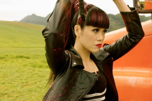 Siêu mẫu Jessica Minh Anh gặp sự cố khi đóng phim hành động "578"