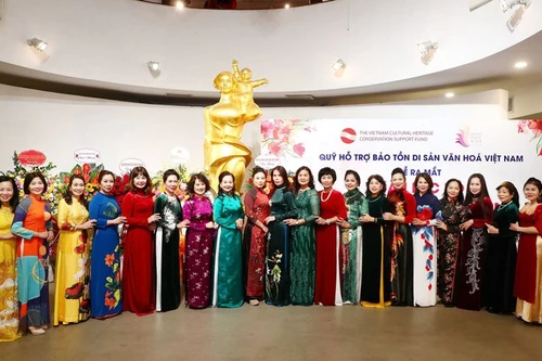 Thành lập Câu lạc bộ di sản áo dài Việt Nam