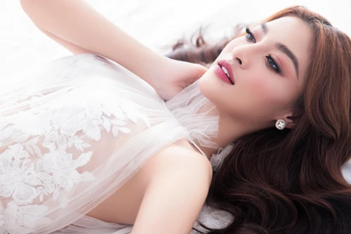 Á hậu Kiều Loan chính thức đi hát, tuyên bố sẽ trở thành ca sĩ chuyên nghiệp