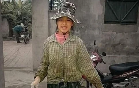 Tiết lộ thú vị đằng sau bức ảnh Đỗ Thị Hà làm ruộng trước khi làm Hoa hậu