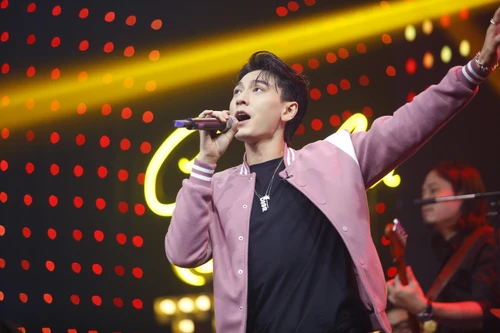 Issac tiết lộ chuyện nhận giải thưởng âm nhạc đầu tiên khi mới 3 tuổi