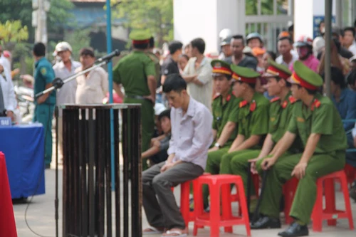 Tuyên án tử hình gã con rể truy sát mẹ vợ và đâm em vợ bị thương