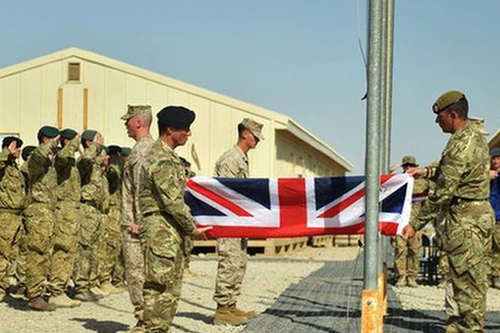 Anh chính thức rút sạch quân khỏi Afghanistan