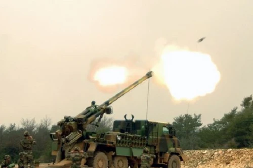 "Soi" pháo hạng nặng Pháp vừa triển khai đến Iraq đánh IS