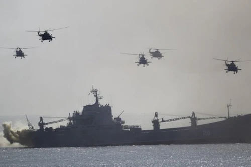 Video 120.000 lính Nga tập trận bảo vệ Crimea