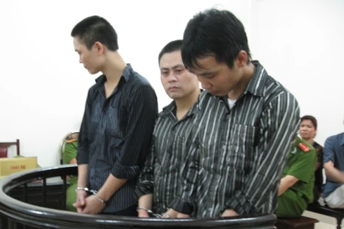 Đối tượng chế tạo súng và liều lĩnh bắn công an nhận án thích đáng