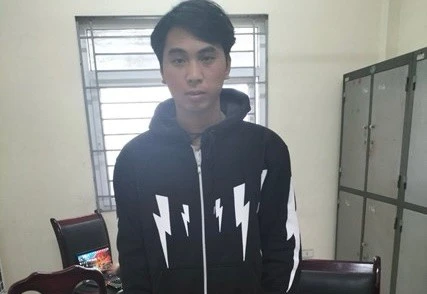 Khởi tố đối tượng vận chuyển hàng cấm