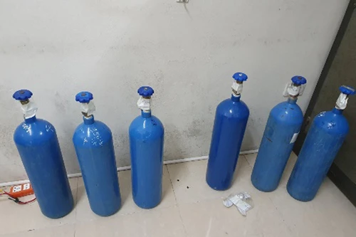 Xử lý quán karaoke hoạt động không phép, bán “bóng cười”